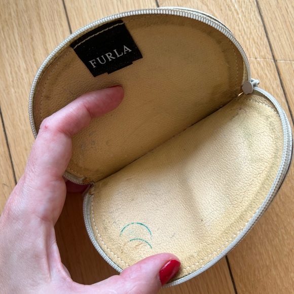 FURLA Leather Cat Coin Purse in Beige (Rare) - Picture 4 of 7